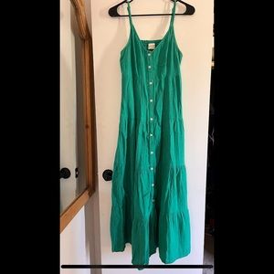 Green maxi dress